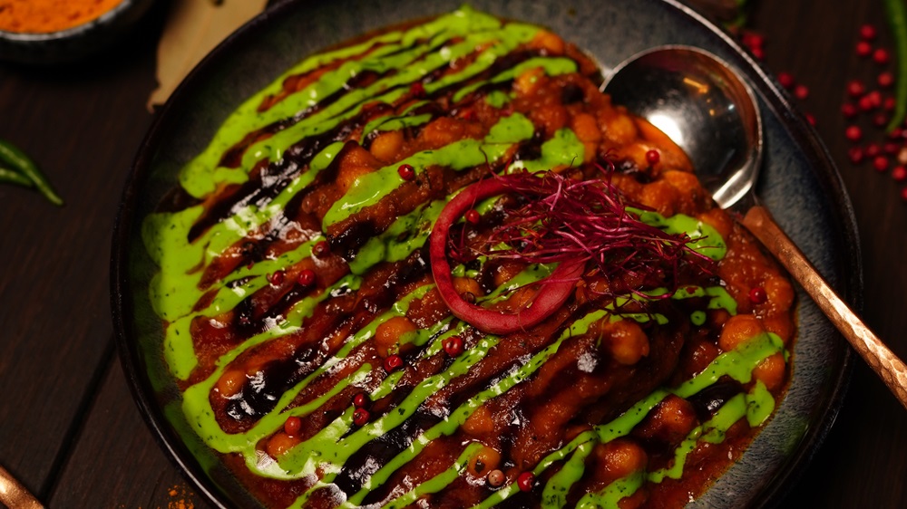 Samosa Chaat-Kurkuma400